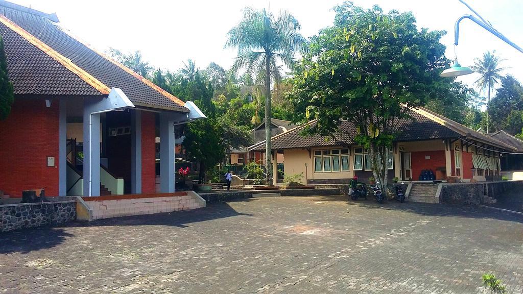 Wisma Bina Darma Salatiga